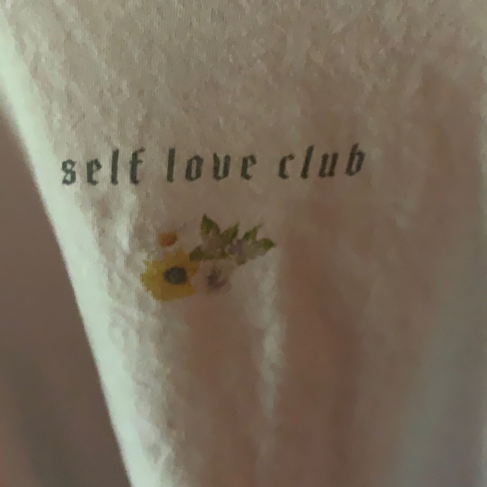 A Long sleeve crop top